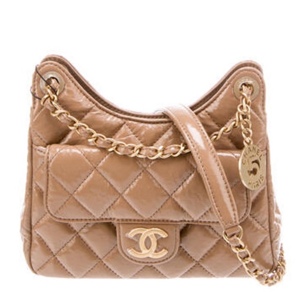 Chanel Shiny Wavy CC Hobo 2023 New